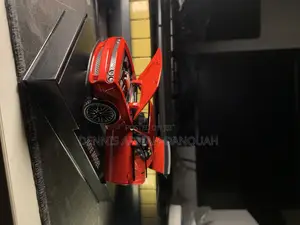 Dodge Challenger Toy Car (Diecast Model)