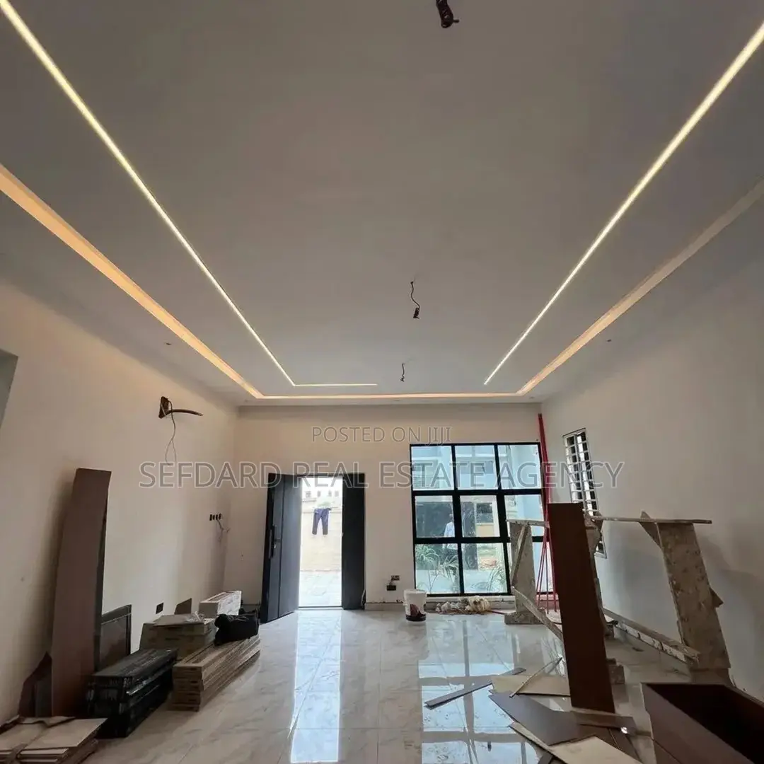 4bdrm House in Ashomang Estate for sale