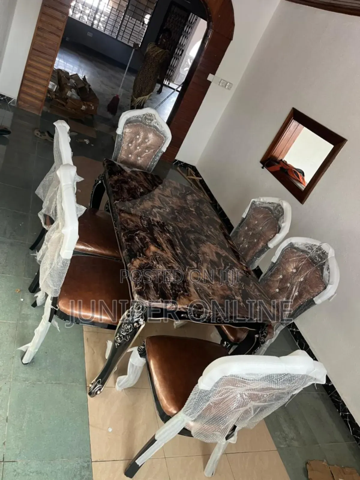 Dinning Set Royal Formed Brand