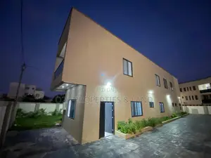 5bdrm Townhouse/Terrace in Tseaddo, Lake Side Estate for sale