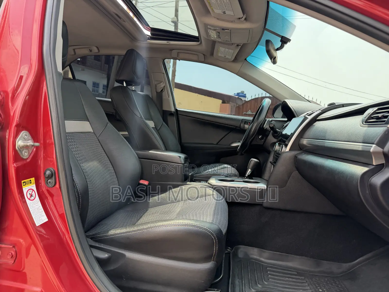 Toyota Camry SE 4dr Sedan (2.5L 4cyl 6A) 2014 Red