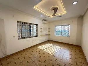4bdrm House in Luxelooks Properties, East Legon for rent