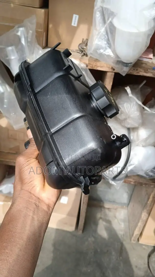 Jeep Wrangler Wiper Wash Reservoir Bottle