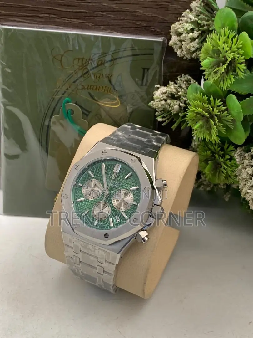 Audemars Piguet Timepiece ( Royal Oak Collection )