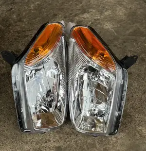Toyota Rav 4 2002 Headlights