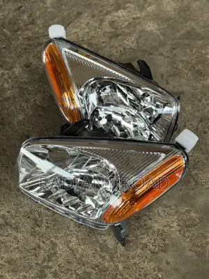 Toyota Rav 4 2002 Headlights