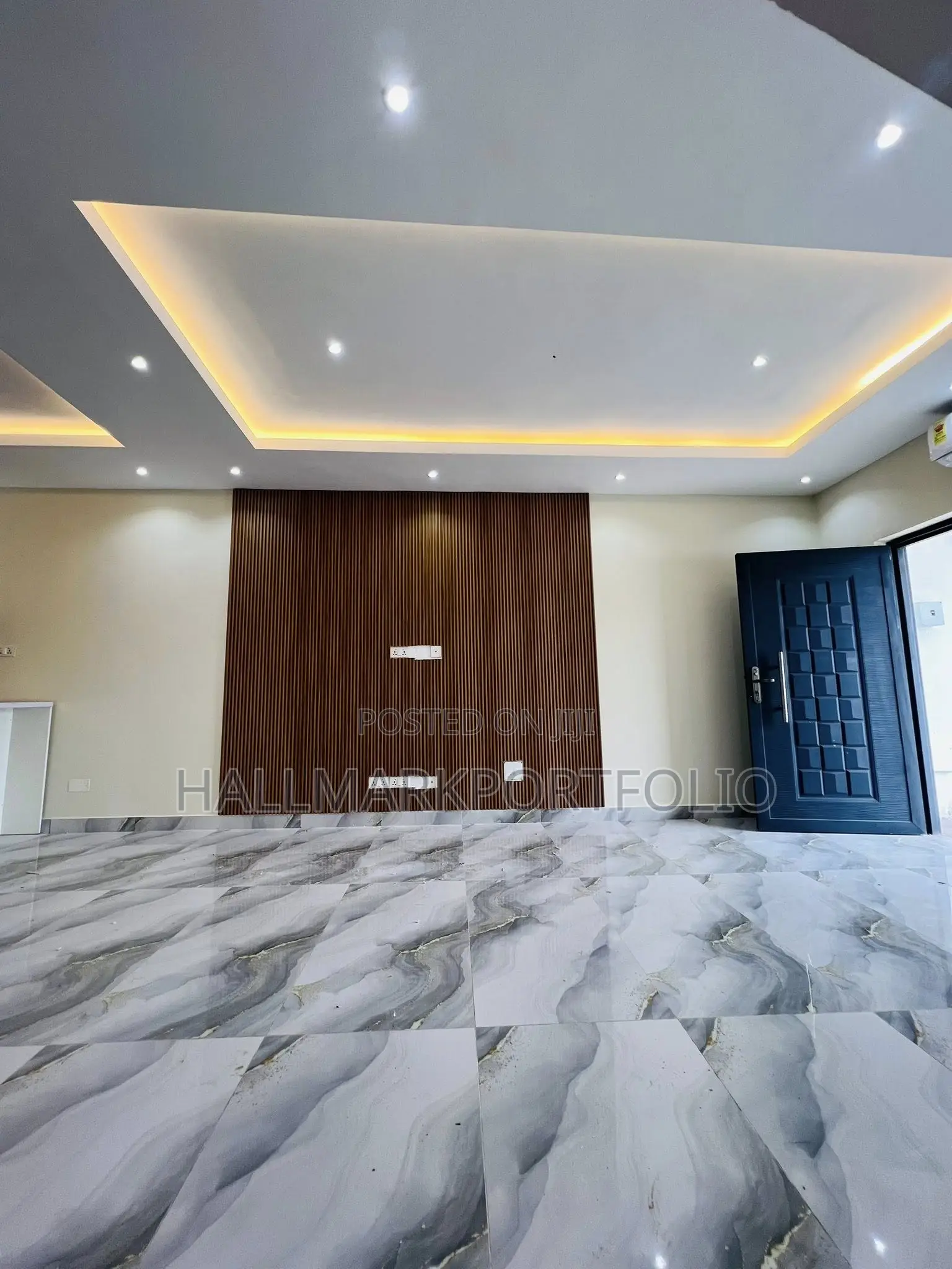 2bdrm House in Ashaley Botwe for sale