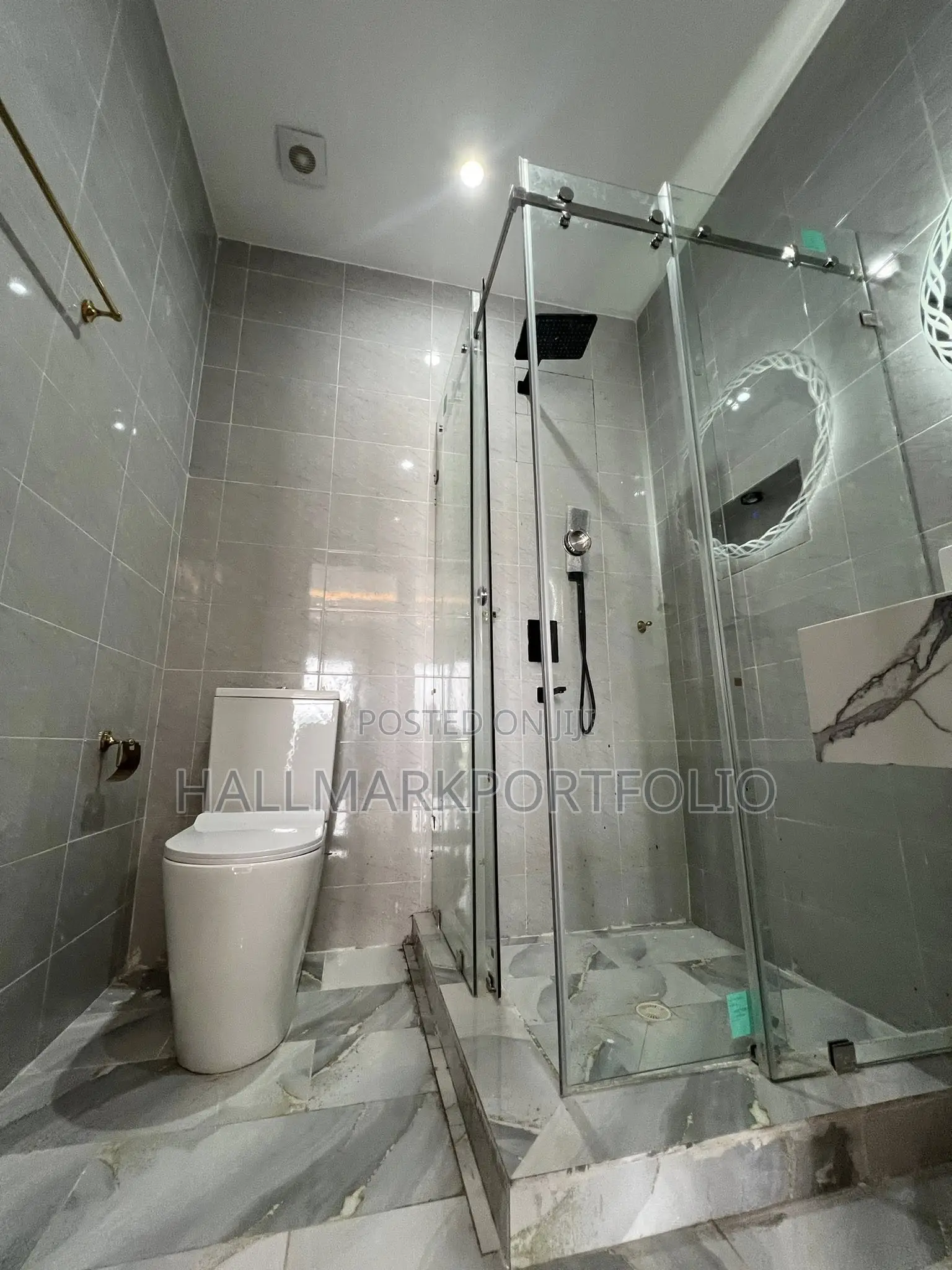2bdrm House in Ashaley Botwe for sale