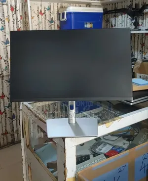 Dell Edgless Monitor P2422h