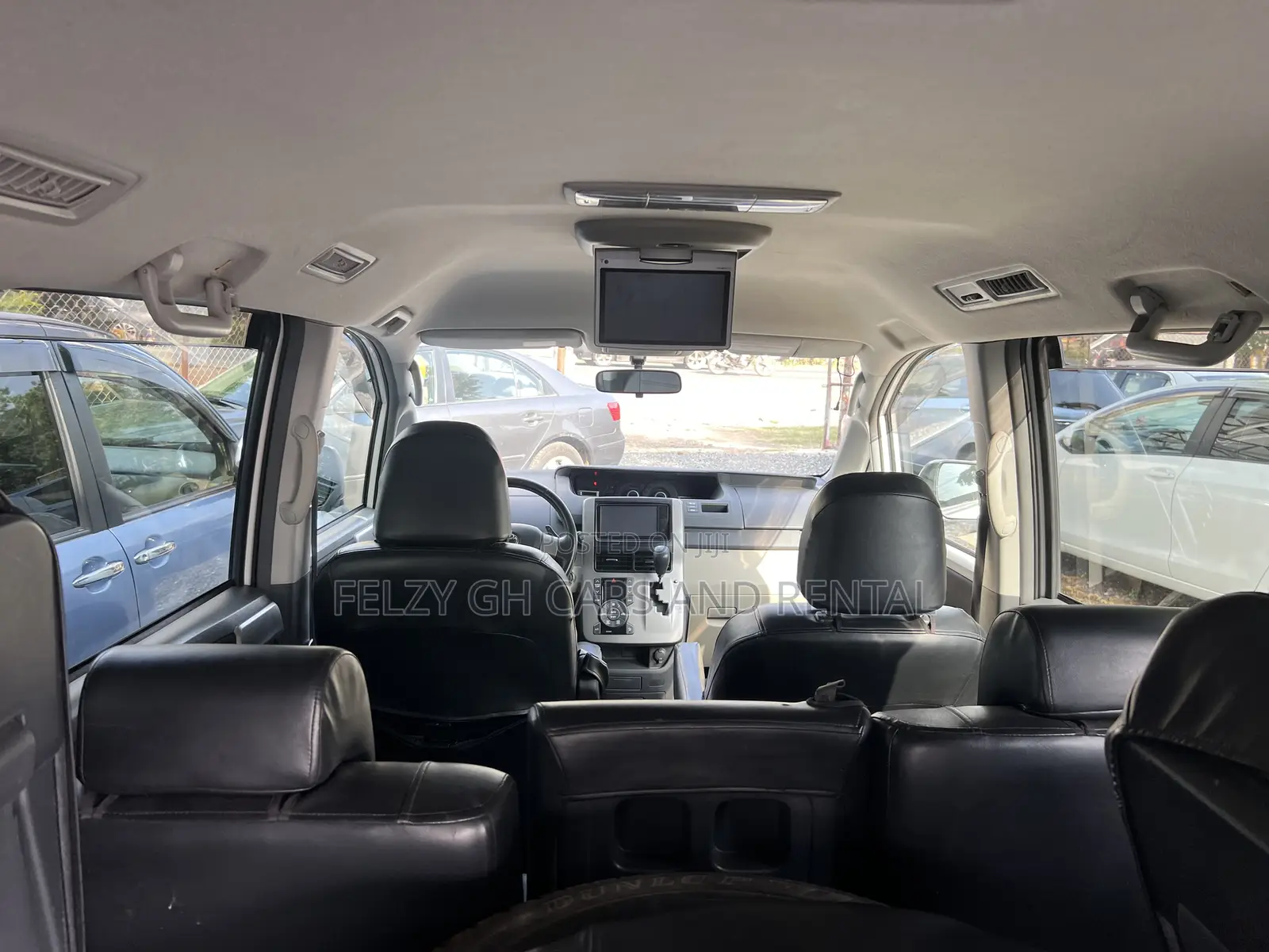 Toyota Voxy 2012 White