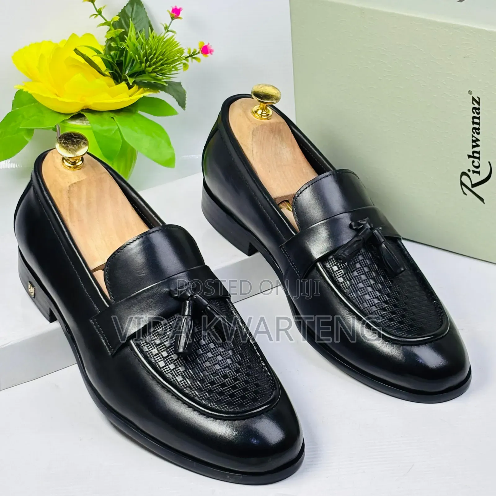 Newest Quality Ring My Bell Black Shoe From Richwanaz