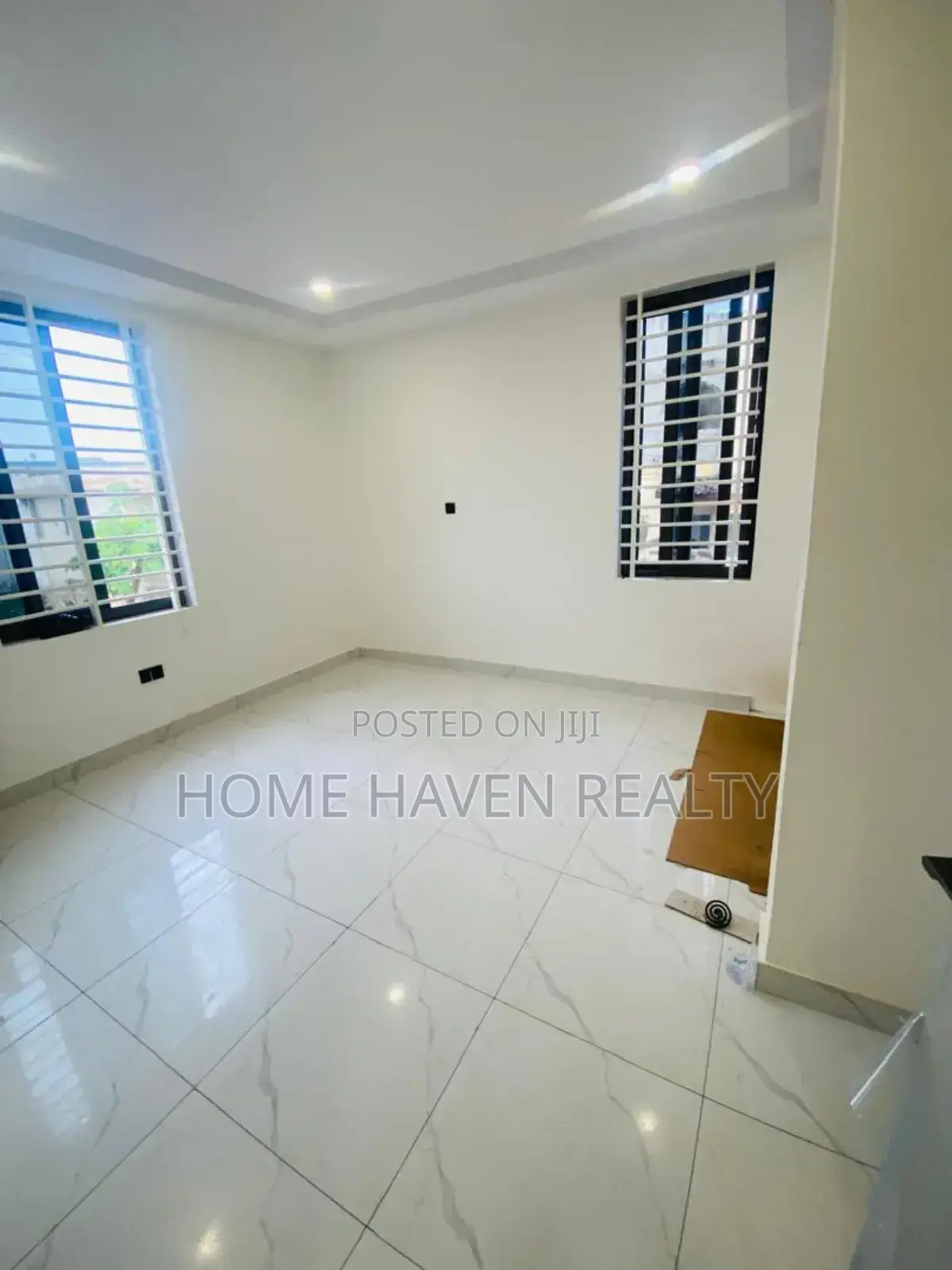 4bdrm House in Abelemkpe for sale