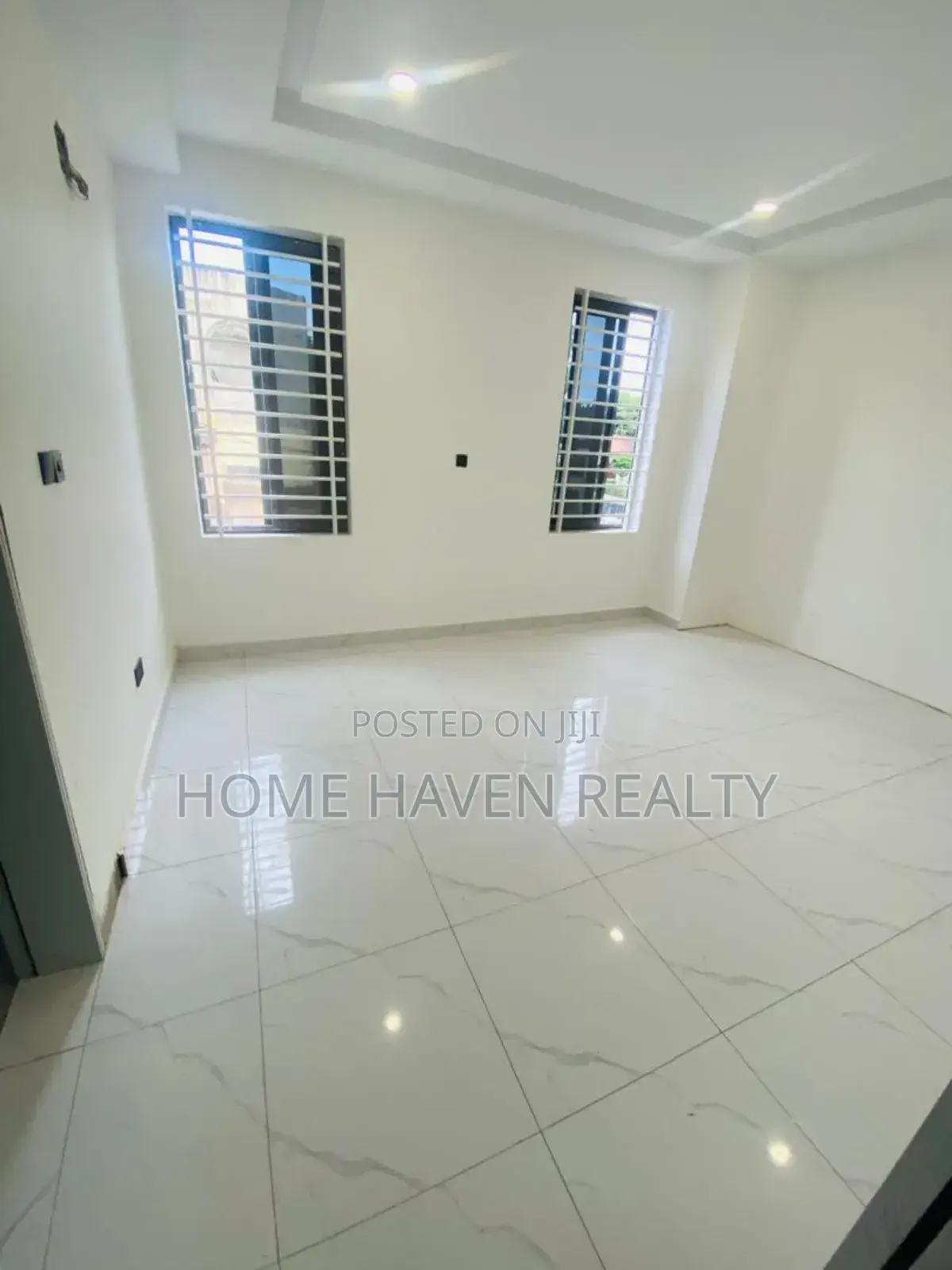 4bdrm House in Abelemkpe for sale