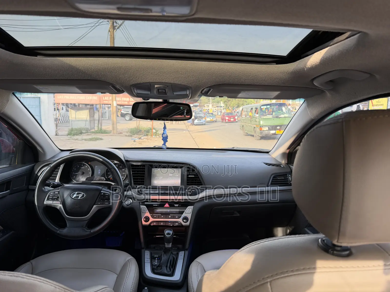 Hyundai Elantra Limited Sedan FWD (2.0L 4cyl 6A) 2017 Red