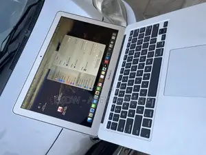 Laptop Apple MacBook 2017 8GB Intel Core i5 SSD 128GB