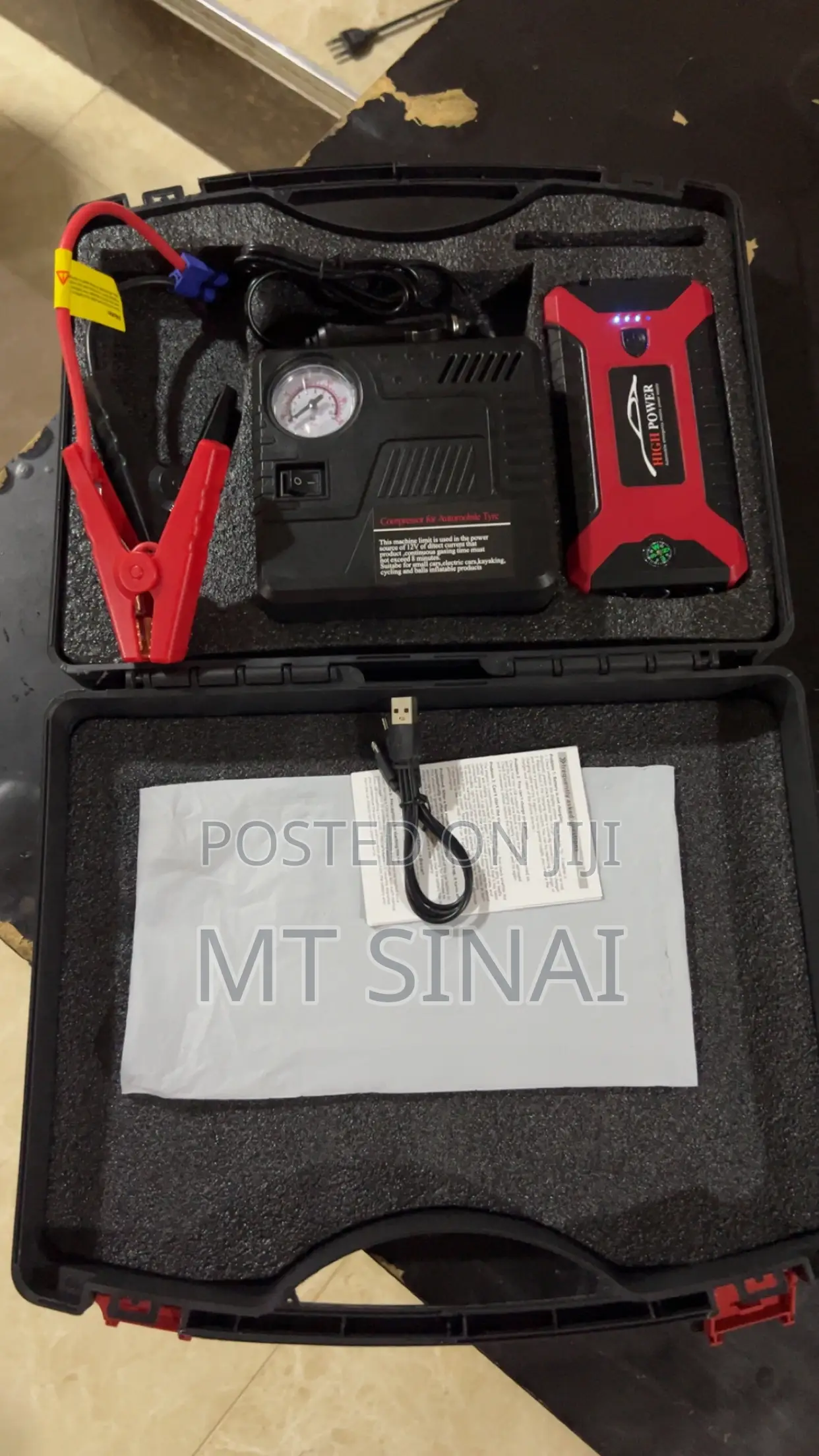 Car Jump Starter With An Extra Car Tyre Pump