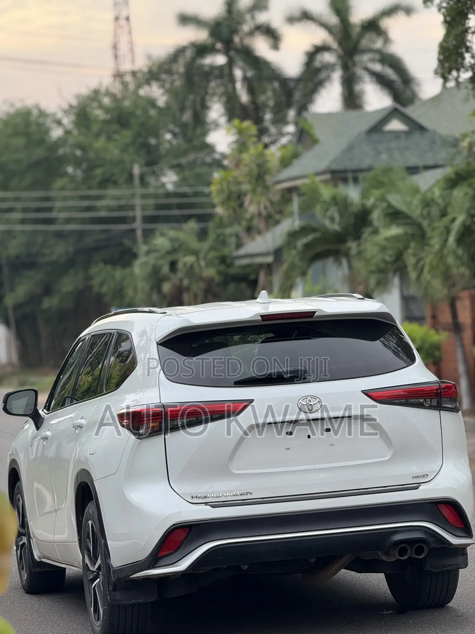 Toyota Highlander XSE 2022 White