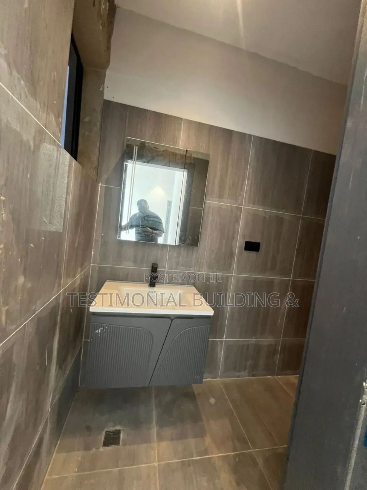 2bdrm House in Testimonial Building, East Legon for rent