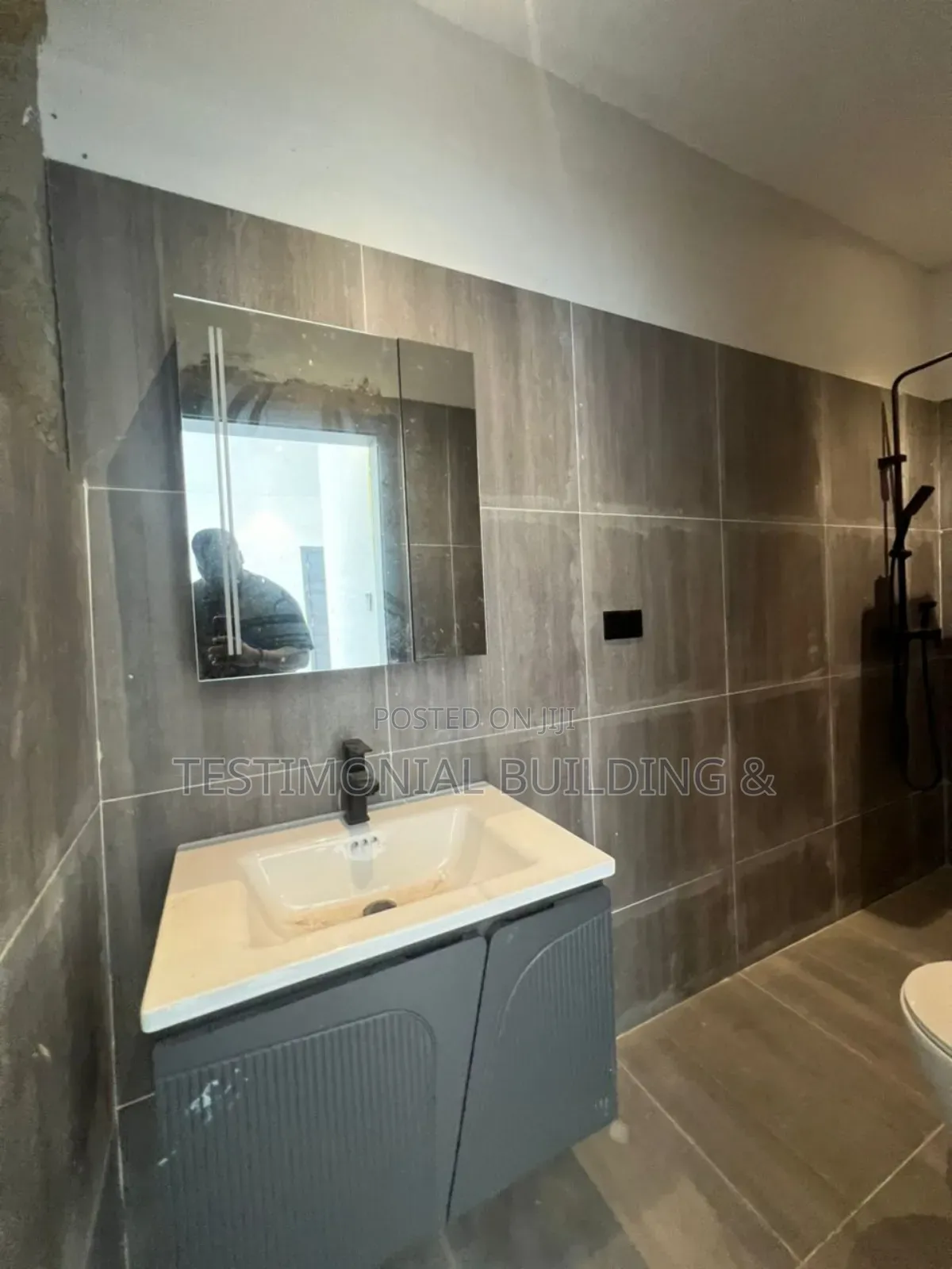 2bdrm House in Testimonial Building, East Legon for rent
