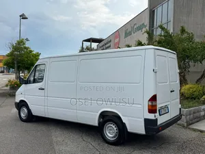 Mercedes-Benz Sprinter 2005 White