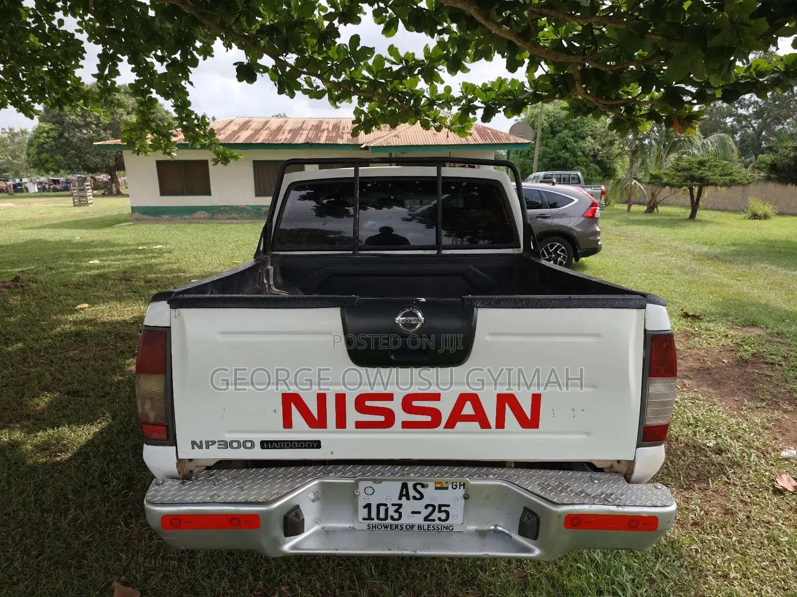 Nissan Hardbody 2002 White