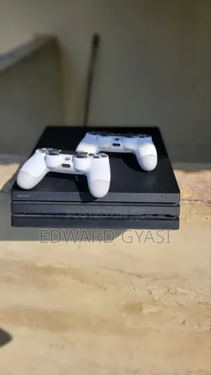 Play Station 4 Pro