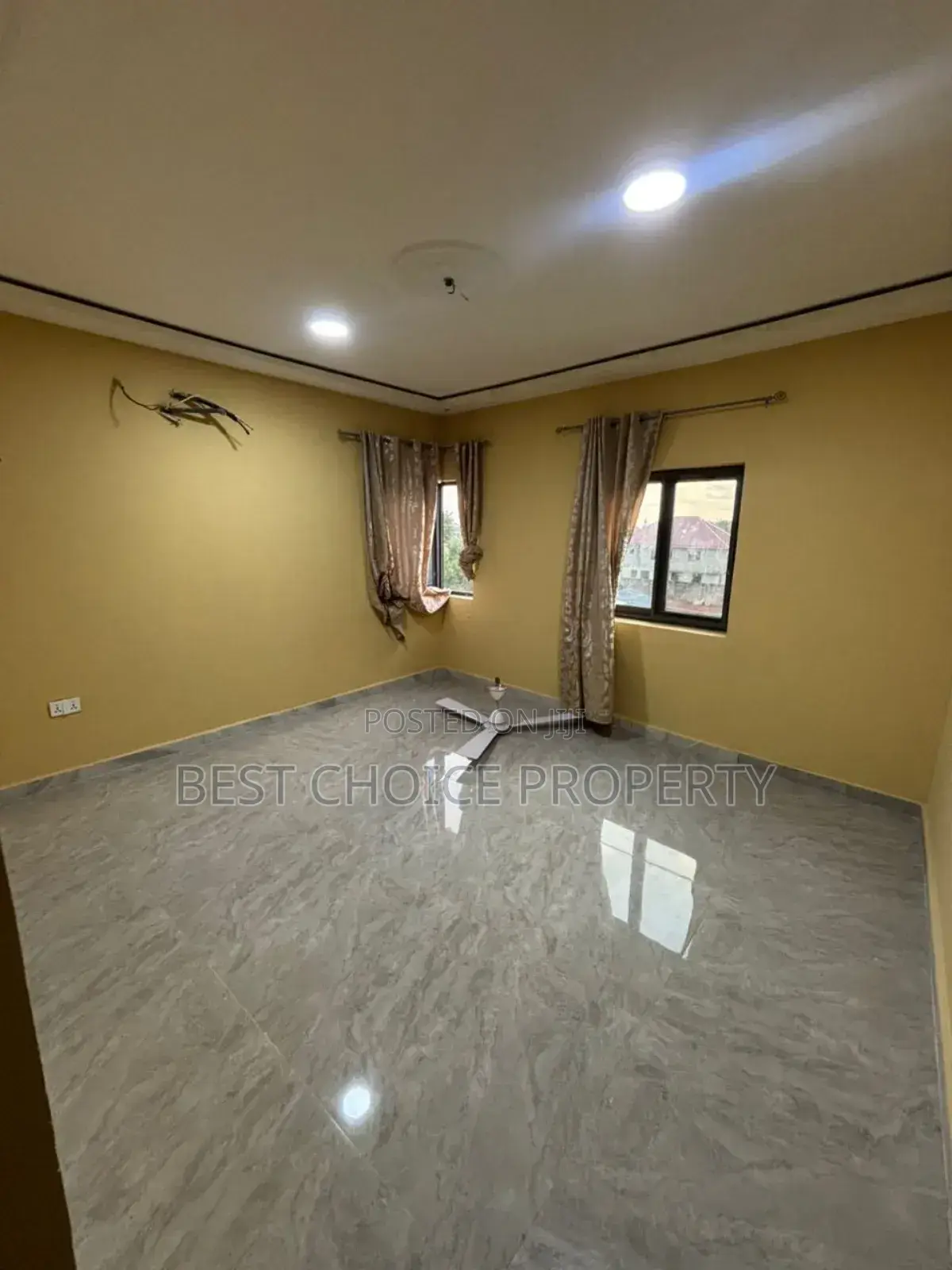 Executive Chamber and Hall Self Contained for Rent at Oyarifa