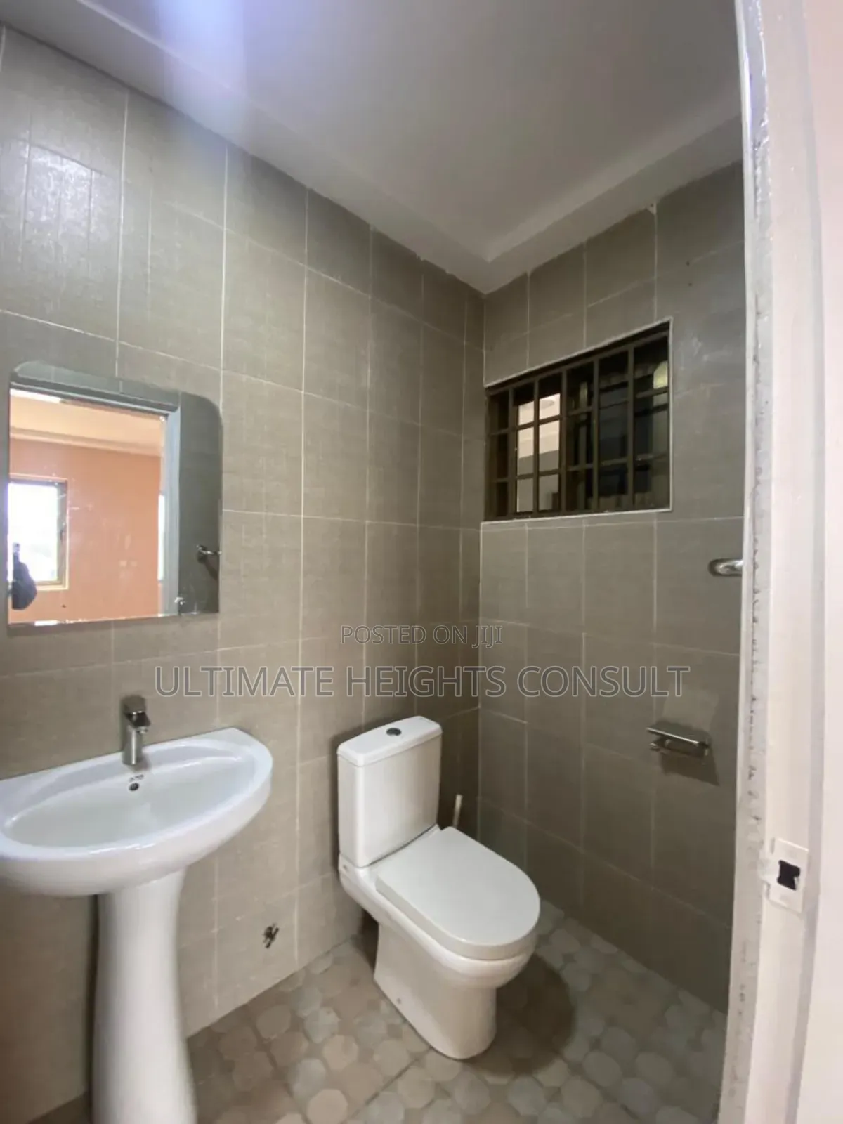 2bdrm Apartment in Kats, Nyanmekye for rent