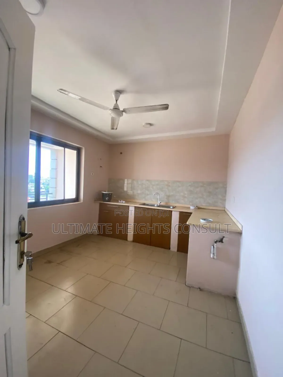 2bdrm Apartment in Kats, Nyanmekye for rent