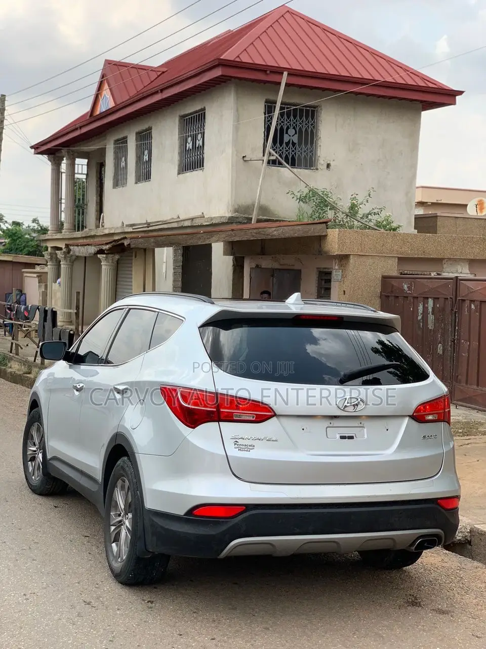 Hyundai Santa Fe Limited w/Saddle Interior 4dr SUV AWD (3.3L 6cyl 6A)