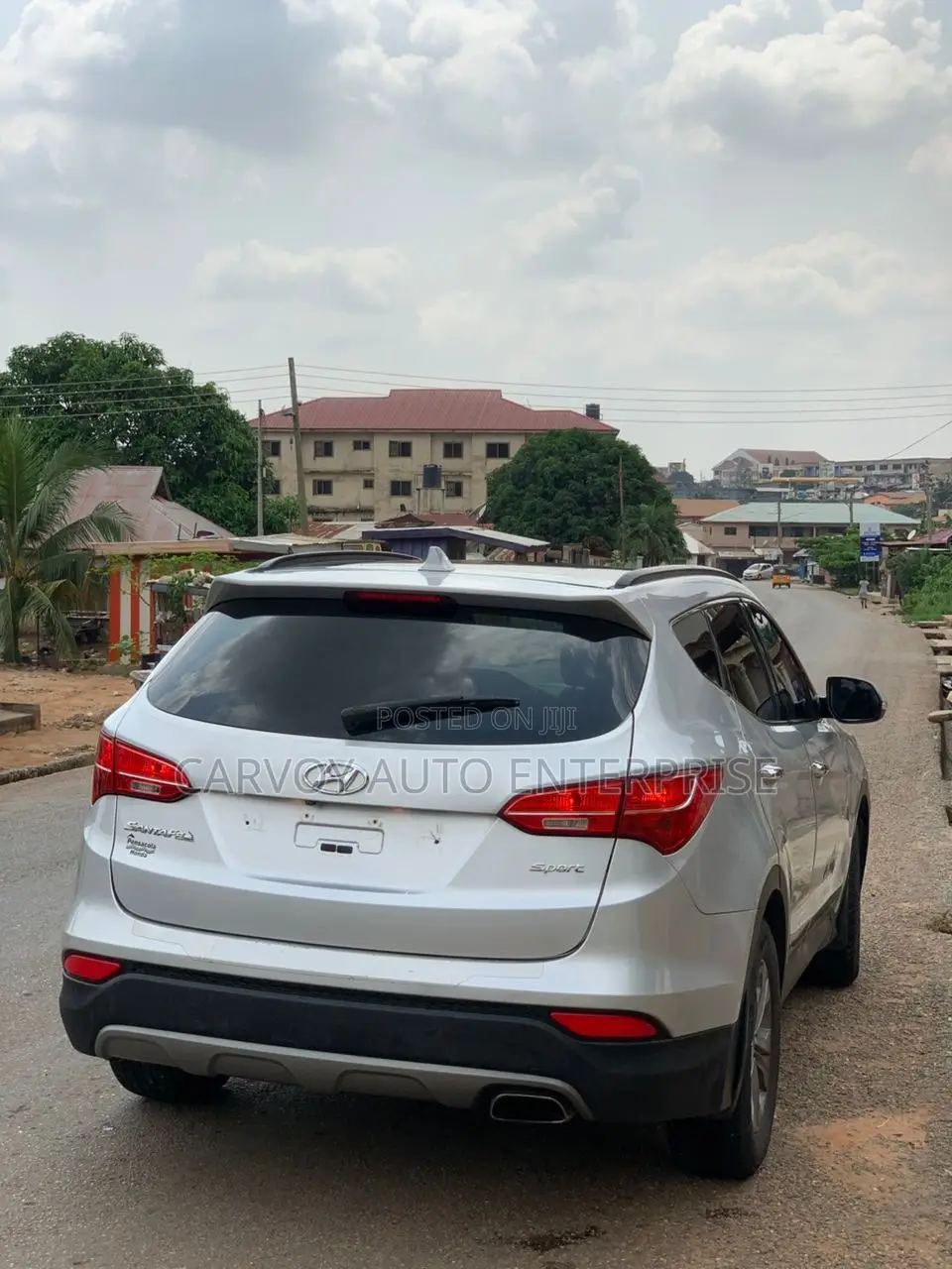 Hyundai Santa Fe Limited w/Saddle Interior 4dr SUV AWD (3.3L 6cyl 6A)