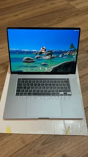 Laptop Apple MacBook Pro 2019 16GB Intel Core I7 SSD 512GB