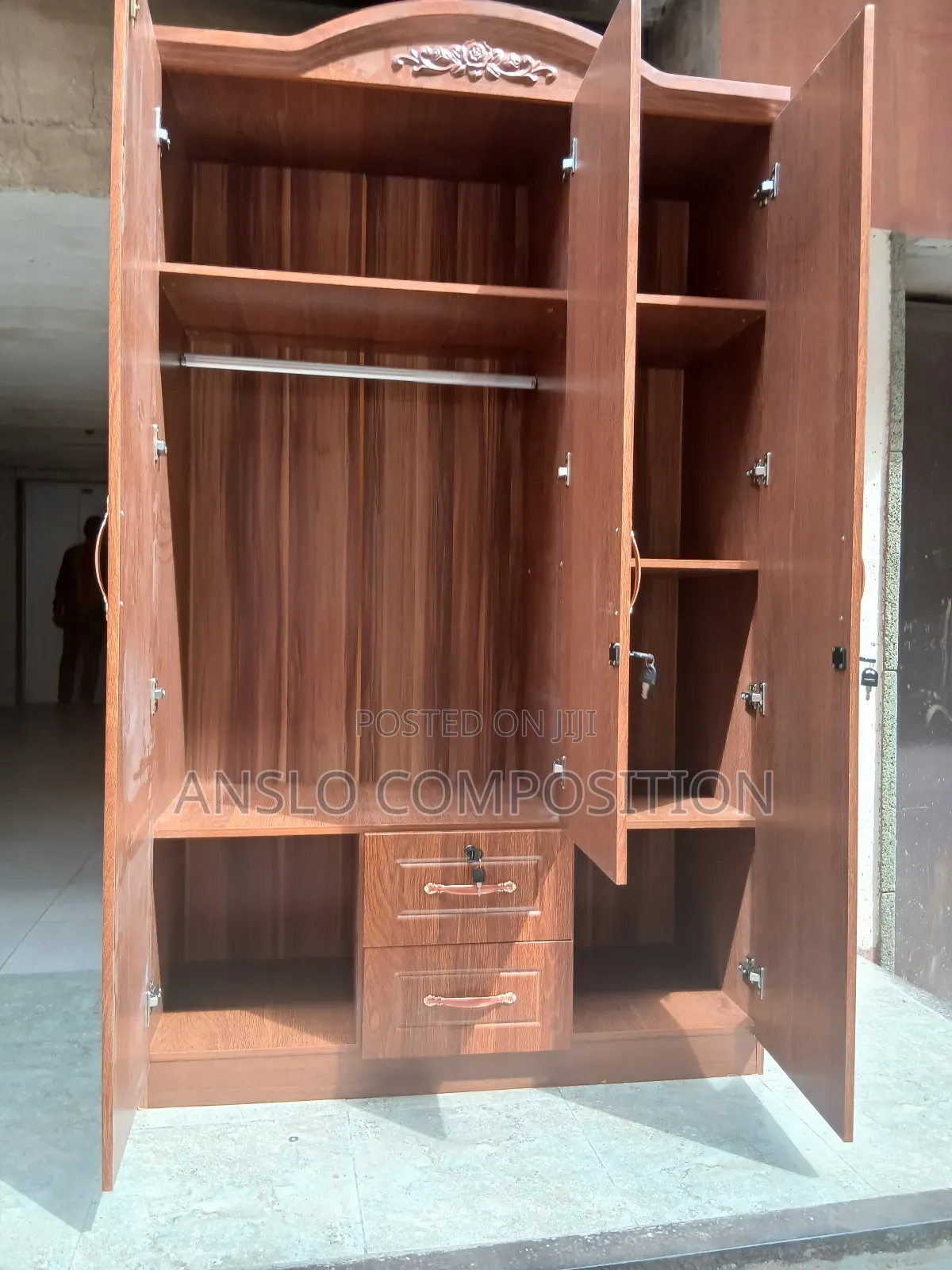 Quality Storable Wardrobe