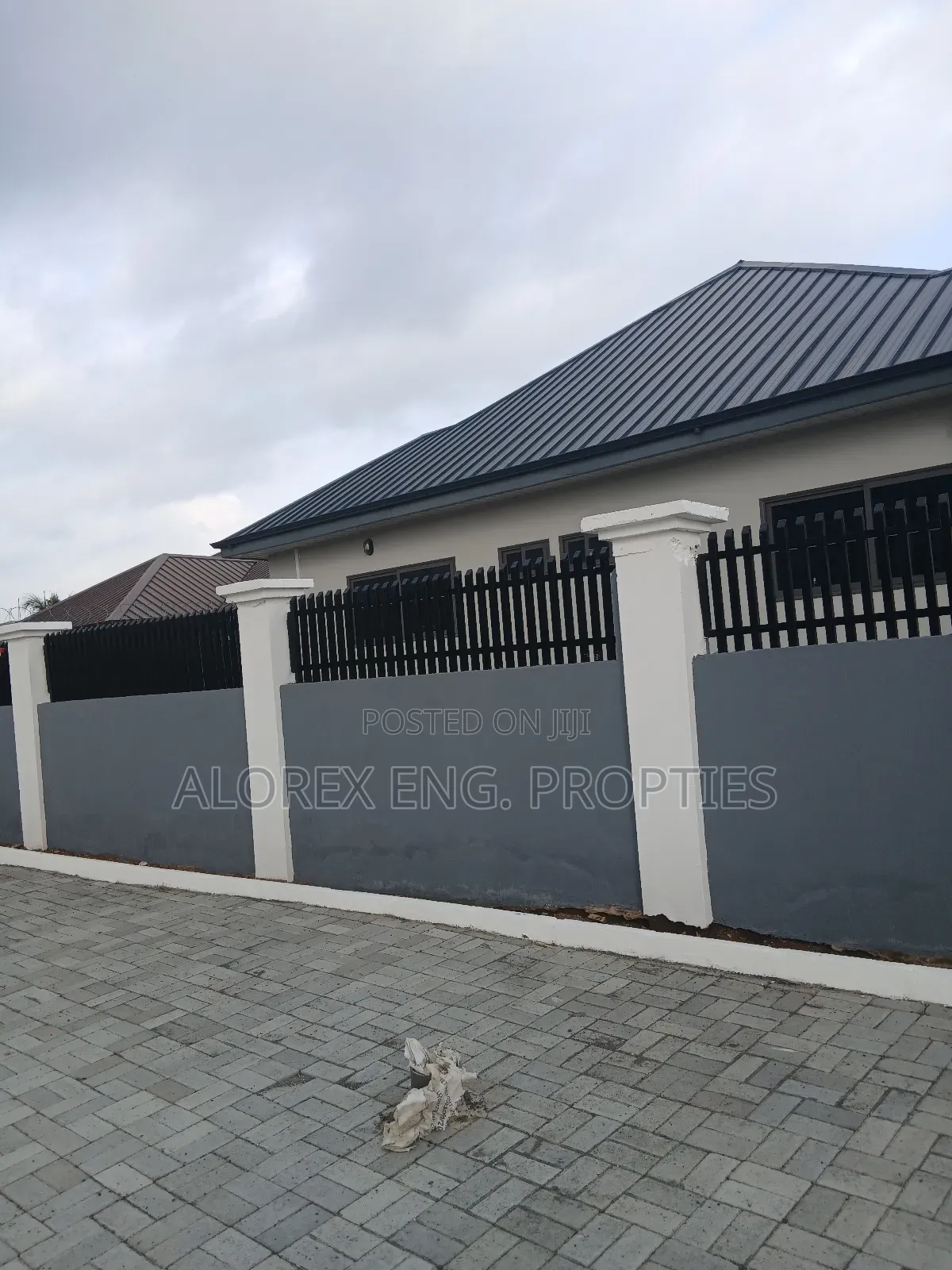 3bdrm Apartment in Air Contained, Adenta for rent