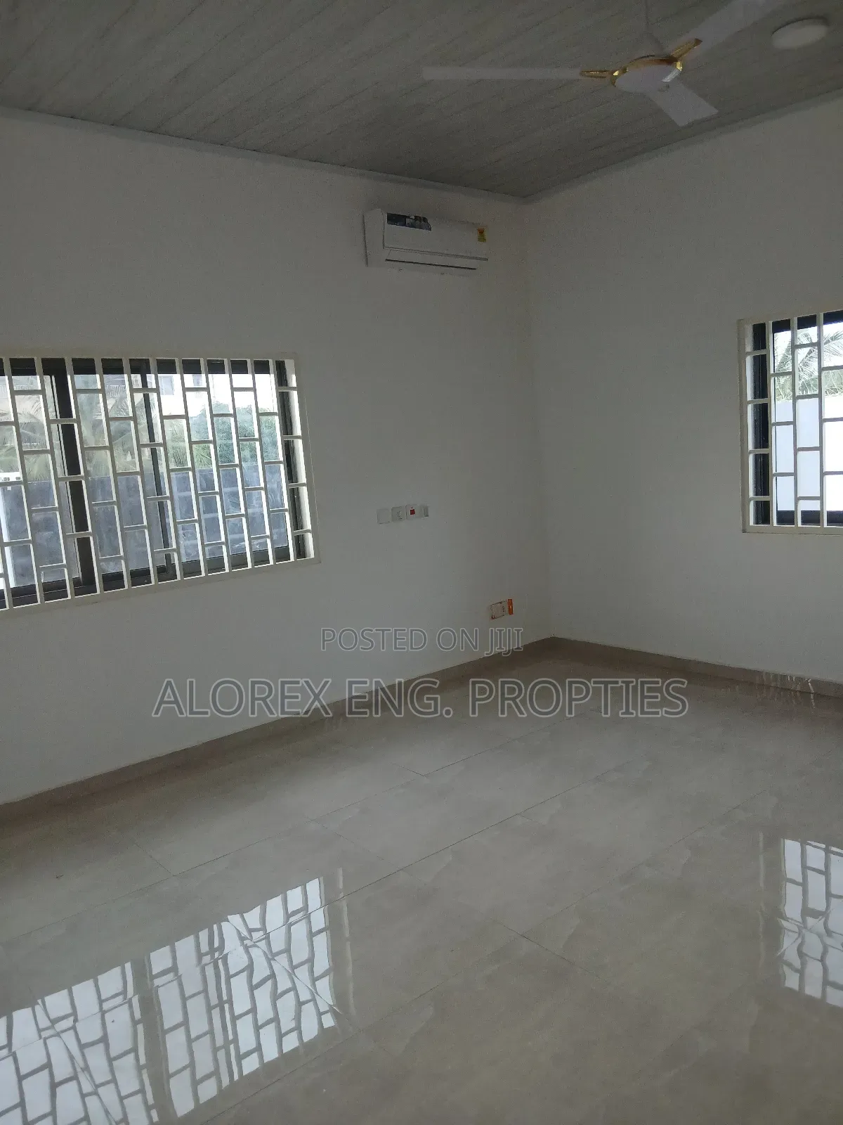 2bdrm Apartment in Wardrobe, Adenta for rent