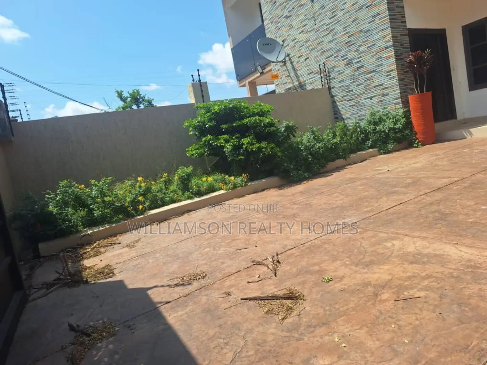 4bdrm House in Tempo Estate Area, Spintex for rent