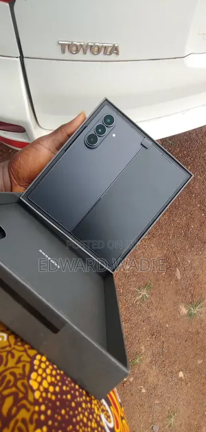 New Samsung Galaxy Z Fold7 256 GB Black