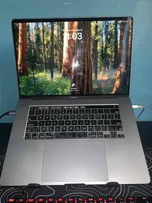 Laptop Apple MacBook Pro 2019 16GB Intel Core i7 SSD 512GB