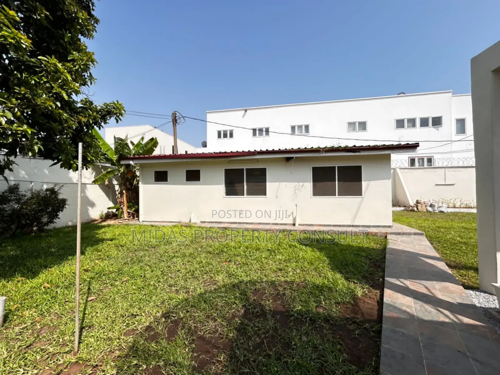 7bdrm House in Labone for rent