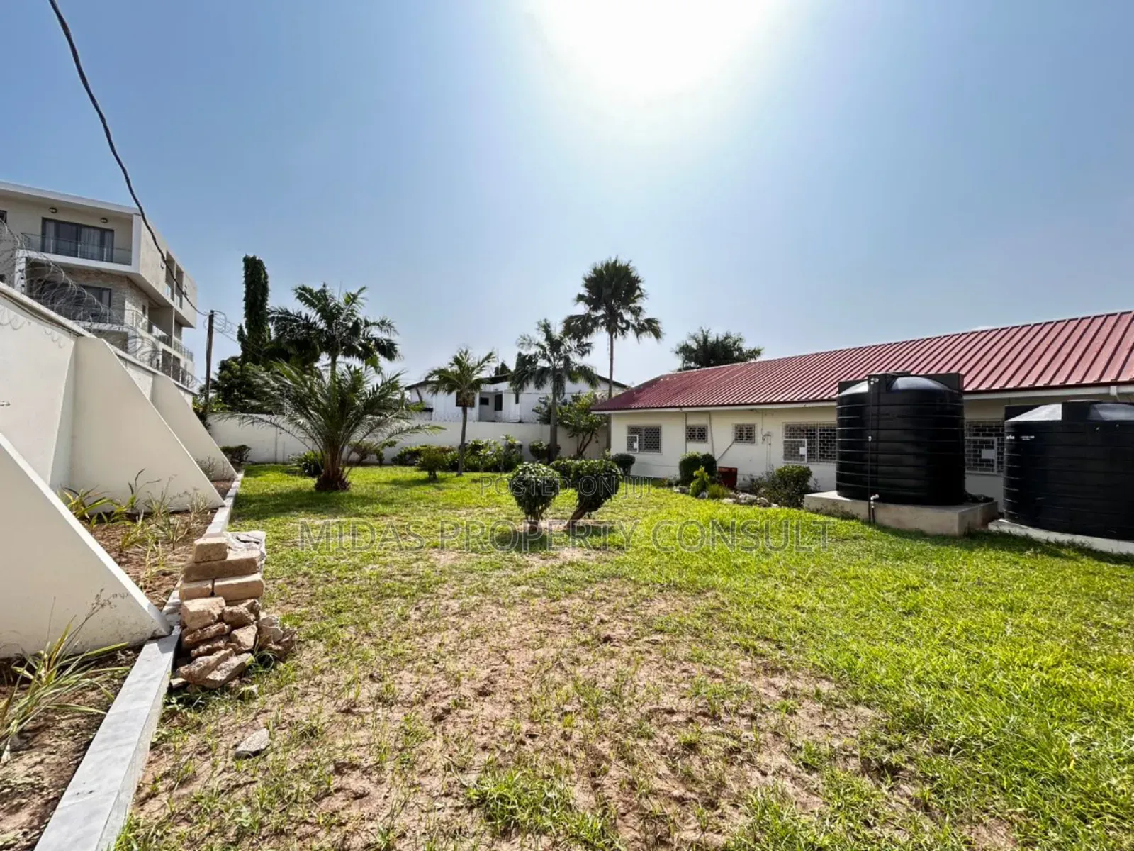 7bdrm House in Labone for rent