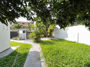 7bdrm House in Labone for rent