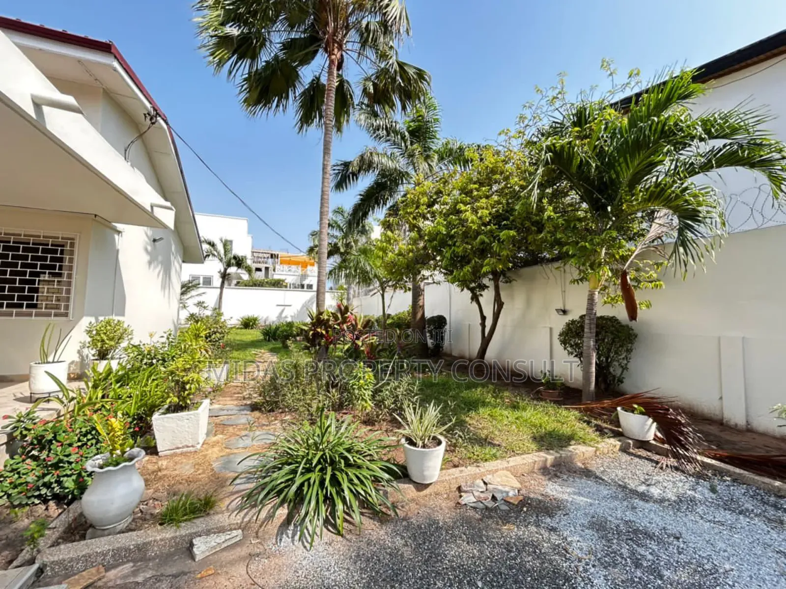 7bdrm House in Labone for rent