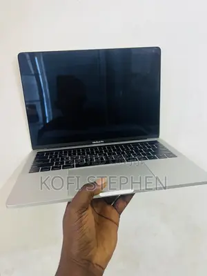 Laptop Apple MacBook Pro 2017 16GB Intel Core I5 SSD 512GB