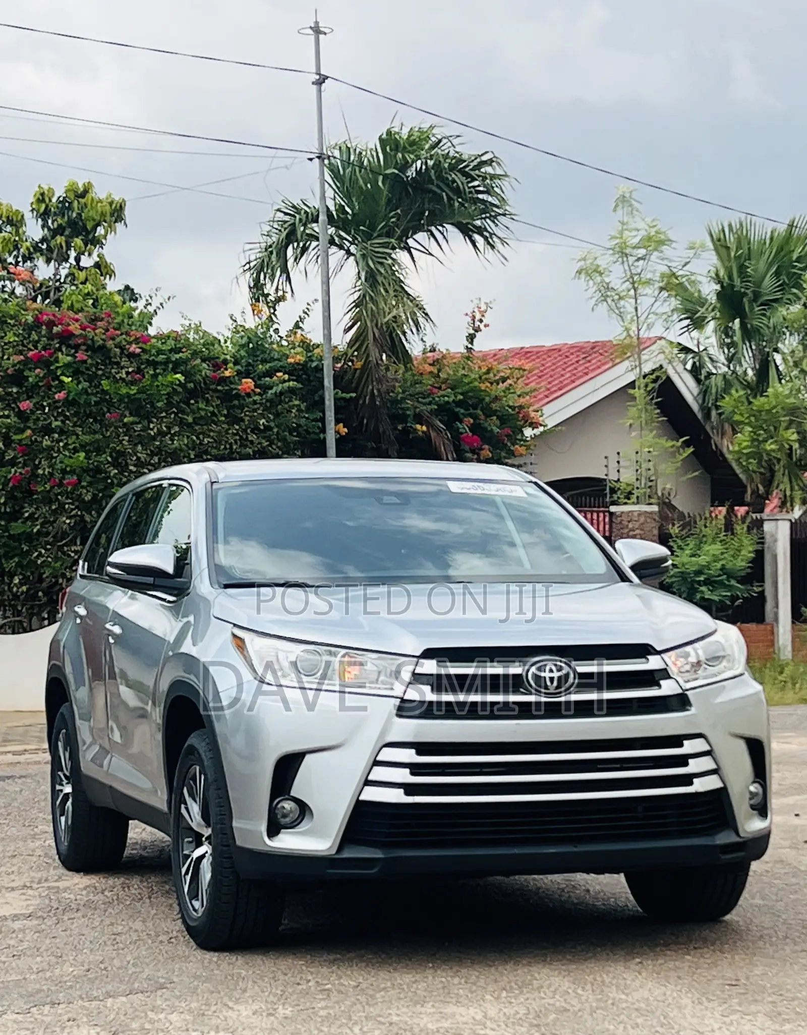 Toyota Highlander LE 2019 Silver