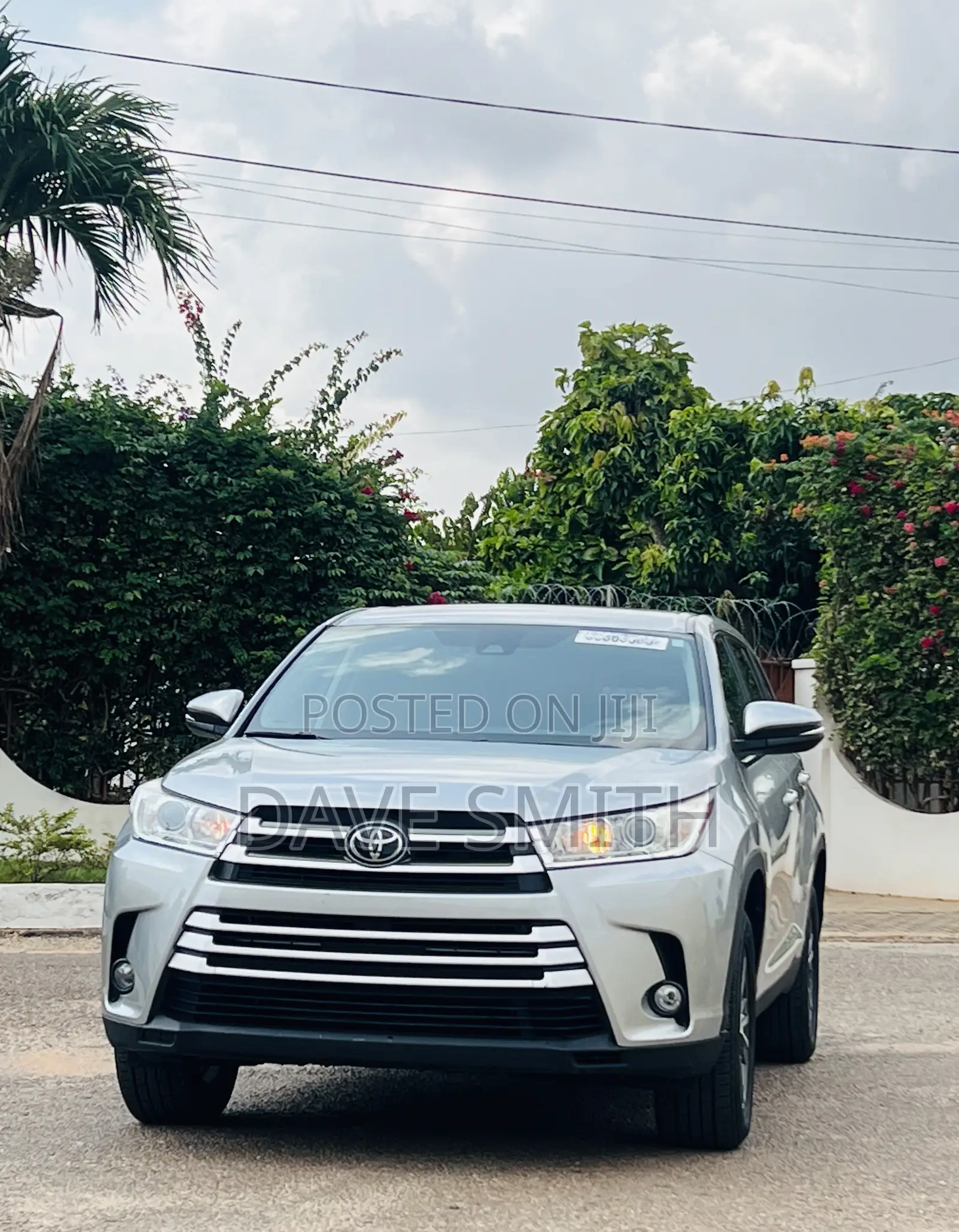 Toyota Highlander LE 2019 Silver