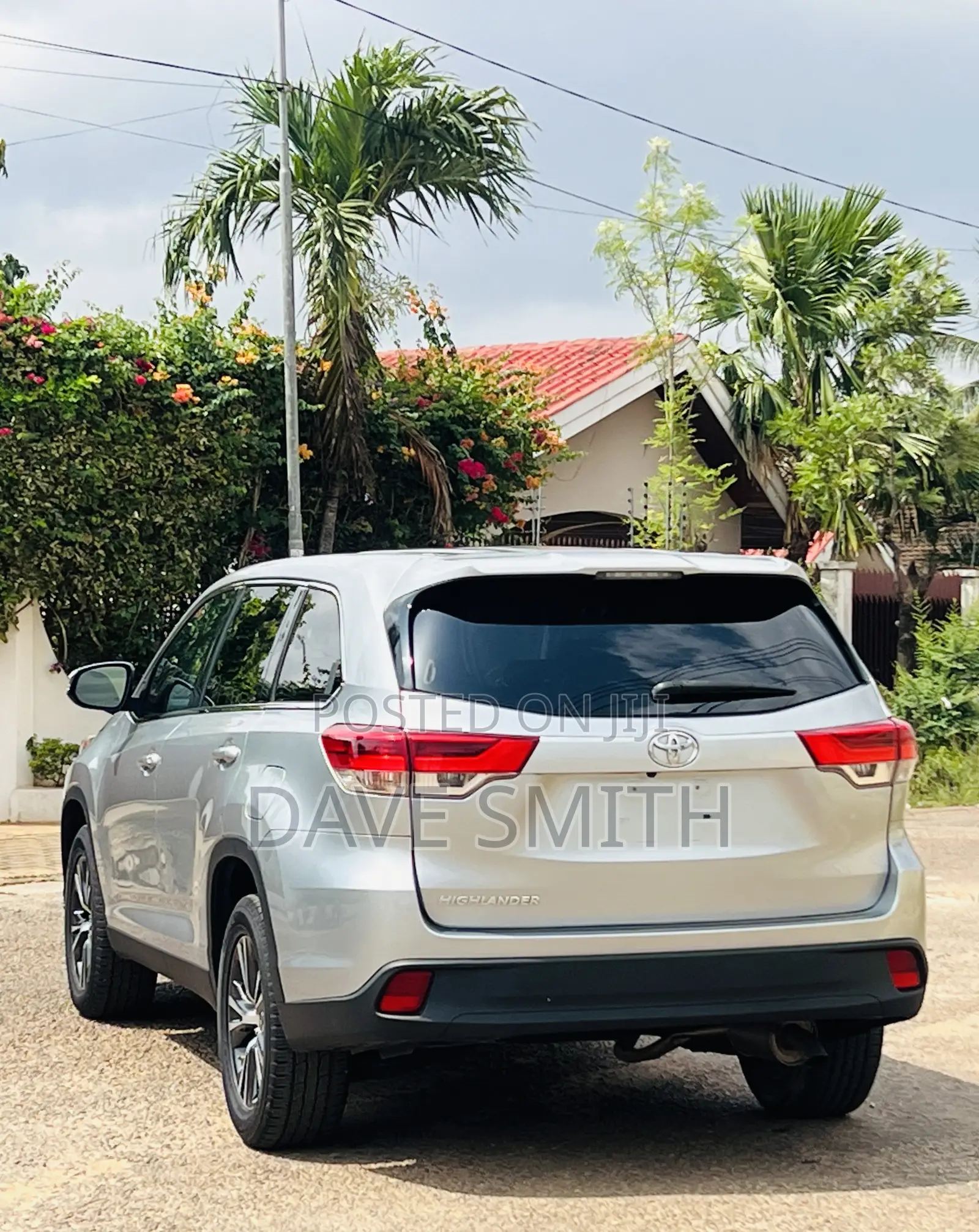 Toyota Highlander LE 2019 Silver