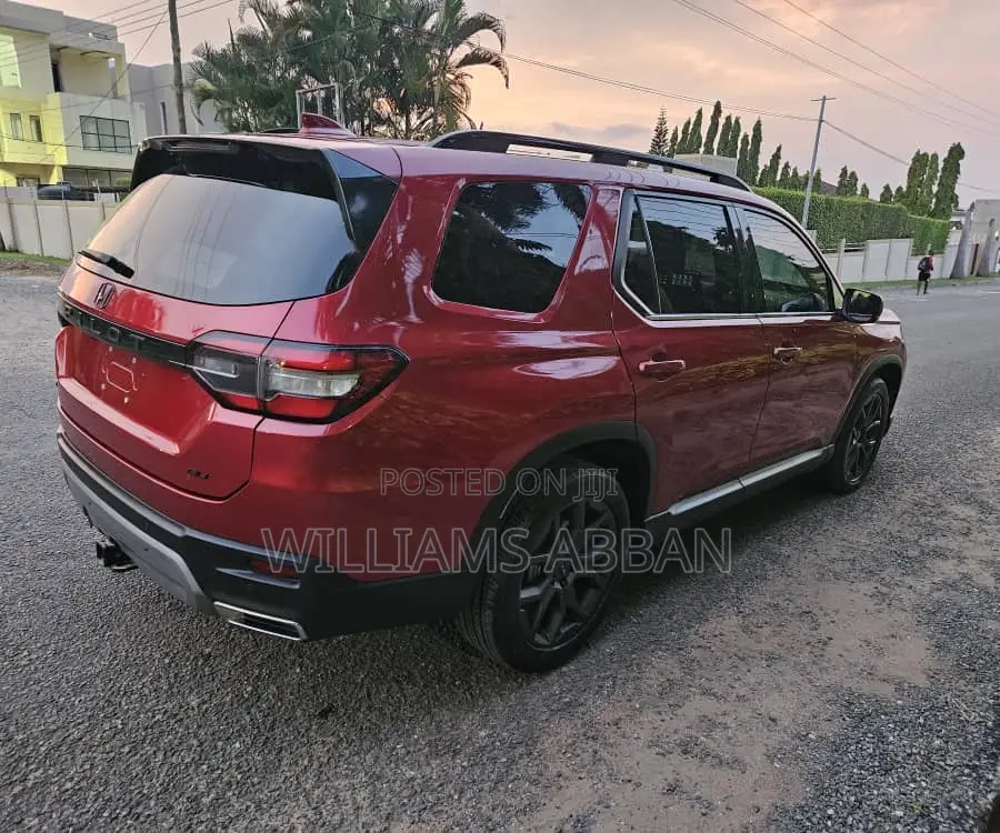 Honda Pilot EX-L 8 Passenger 2WD 2024 Red