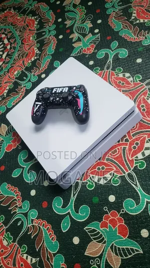 White Ps4 Slim Jailbreak