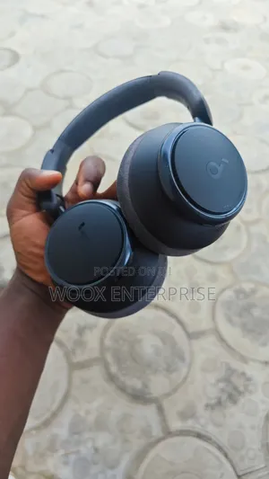 U.K Used Souncore Q45 Headset
