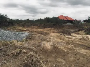 1 Quater Plot for Sale